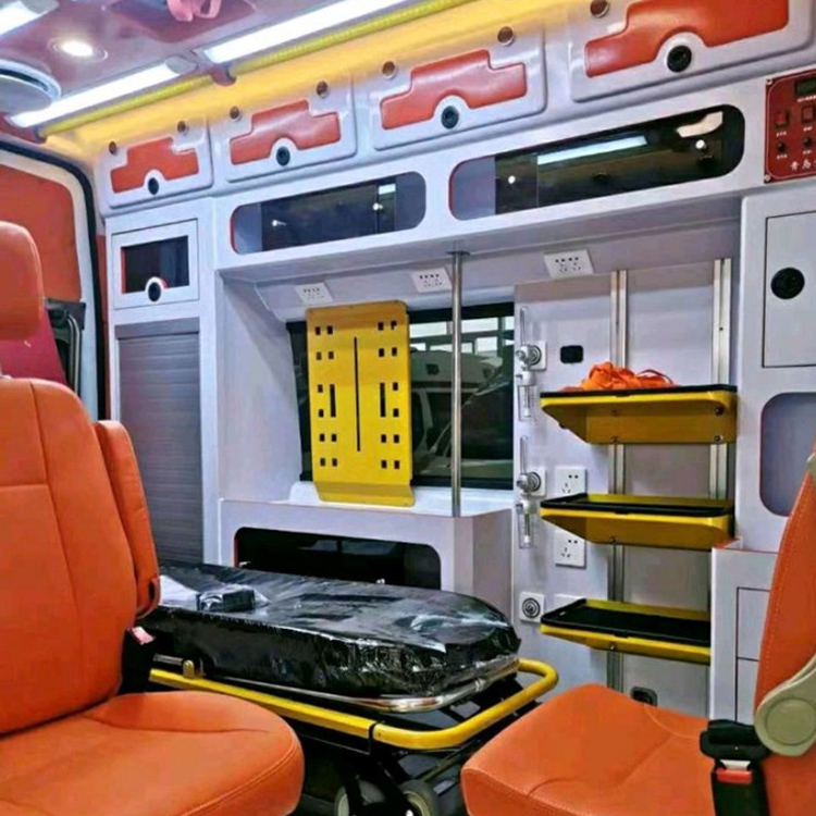 英德长途救护车护送病人租赁价格