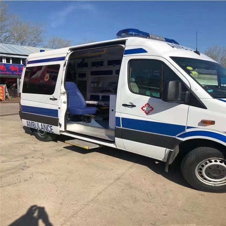 英德私人长途救护车出租转院回家